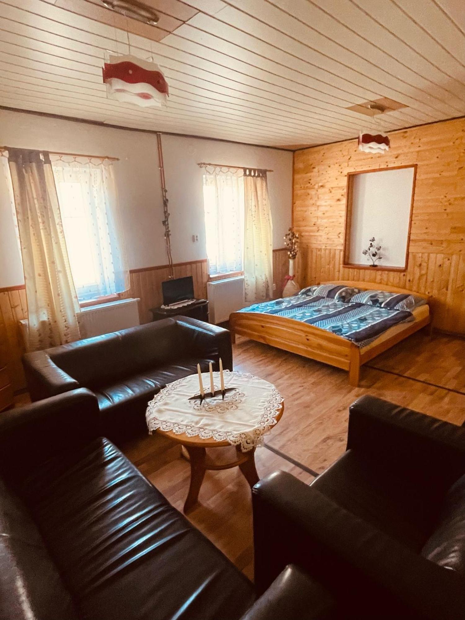 Pension Peklo Trutnov Exterior foto